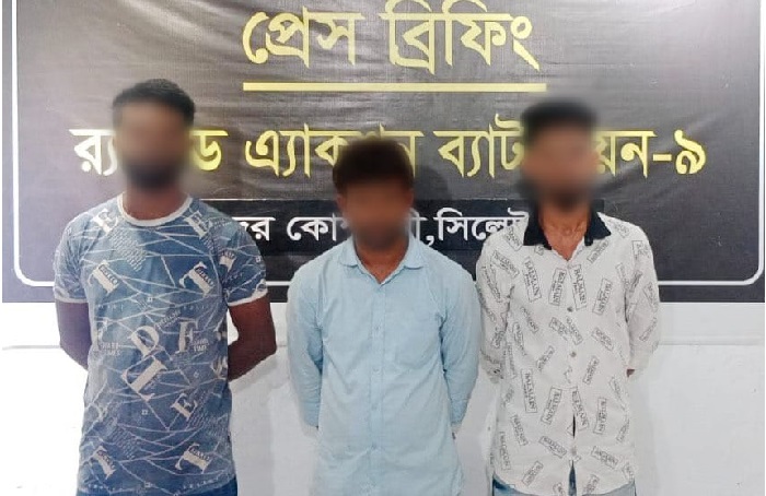 সিলেটে আন্ডারওয়্যারে ভরে কুরিয়ার সার্ভিসের মাধ্যমে মাদক পাচার, আটক ৩